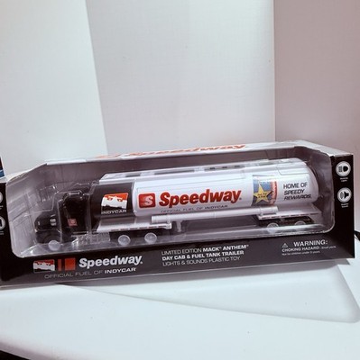 First Gear Speedway 1:32 Mack Anthem Day Cab Fuel Tank With Lights & Sounds NIB