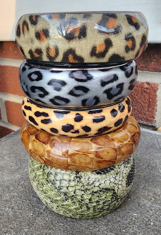 5 Vintage Animal Print Metal An Other Bangle Bracelets. 