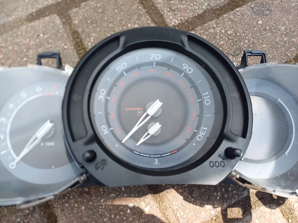 Relojes y contador de revoluciones Citroen DS3 Mk1 DSPORT 96664544XT A2C53310371 Foto 3 de 4