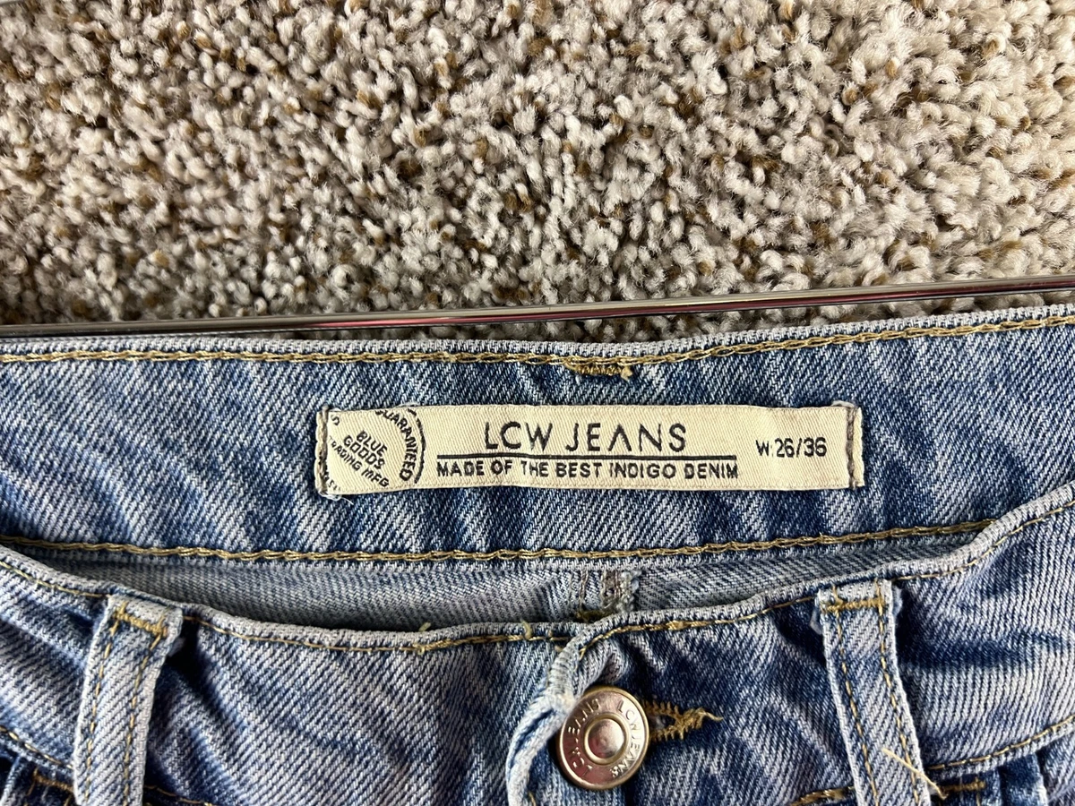 LC Waikiki Jeans Women s Size 26 Blue Denim Mom Ruffle Garden