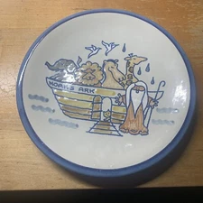 Louisville Stoneware "Noah's Ark" ~ 10" Dinner Plate ~ Excellent Pre-Owned Cond.
