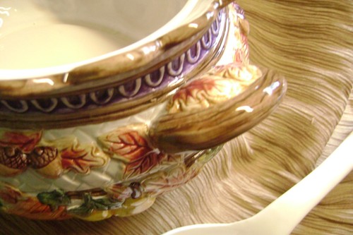 VINTAGE FITZ & FLOYD AMNIBUS LARGE TUREEN HARVEST TIMES 3 3/4 QT. LADLE FALL - Picture 10 of 14