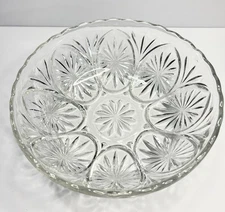 Vintage EAPG Medallion Starburst Clear Glass Bowl With Scalloped Edge 8”