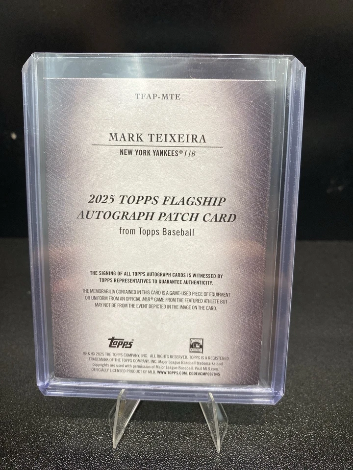 Tarjeta de parche automático insignia Mark Teixeira 2025 Topps 01/30 TFAP-MTE Foto 2 de 2