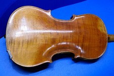 Antique Violin - ANDREAS AMATI, Cremonae 1692 facit- nice condition.