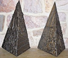 Paul Evans Bucks Co Mixed Metal Modernist Sculpted Pyramidal Wall Shelf Brackets