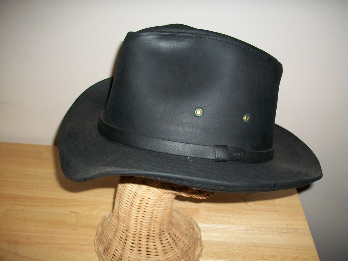 Leather Hat . Size M Leather cap Max Mara Brown size M International in Leather  main image 3