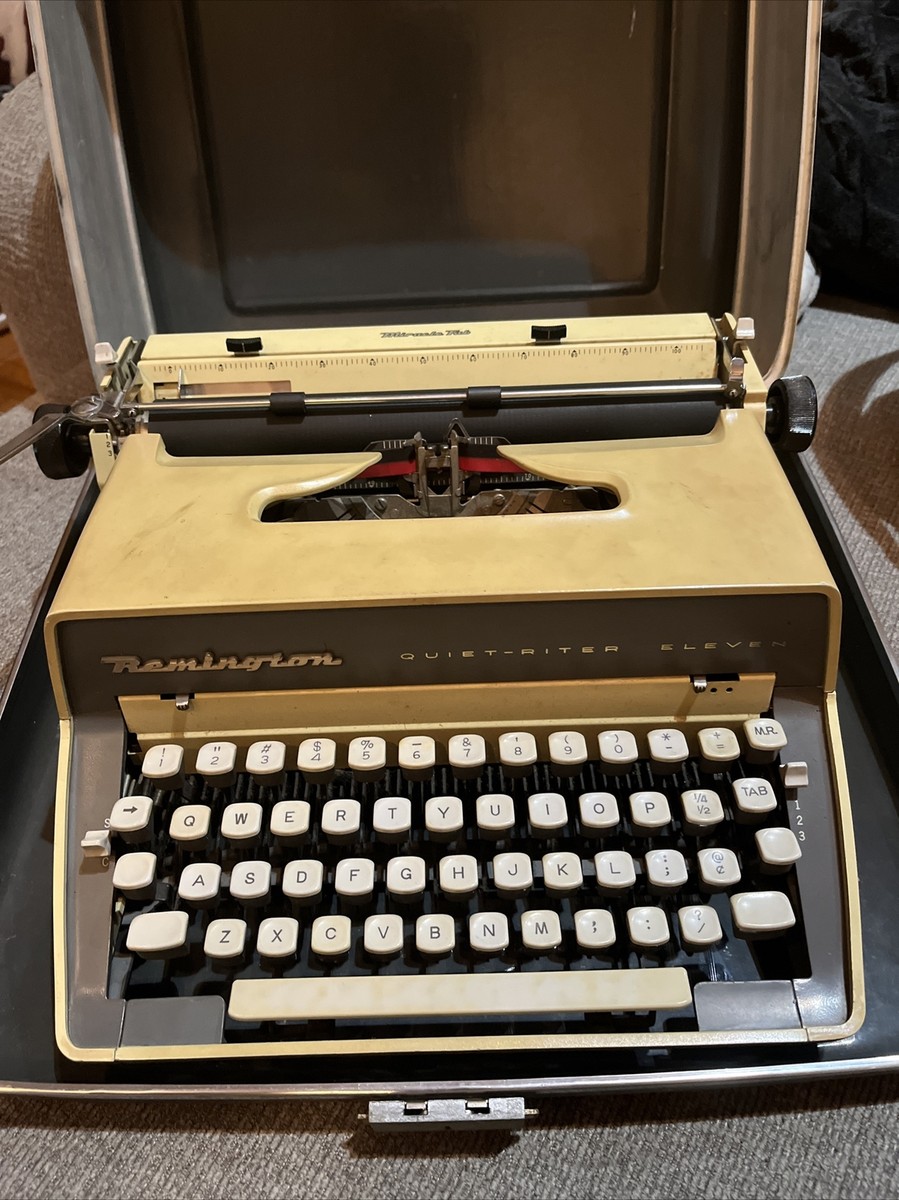 Vintage Remington Quiet-Riter Eleven Miracle Tab Typewriter Vintage Remington Quiet-Riter Eleven Miracle Tab Typewriter