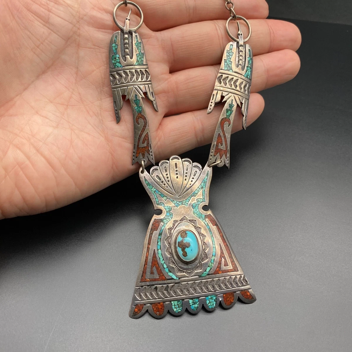 Navajo coral necklace clearance