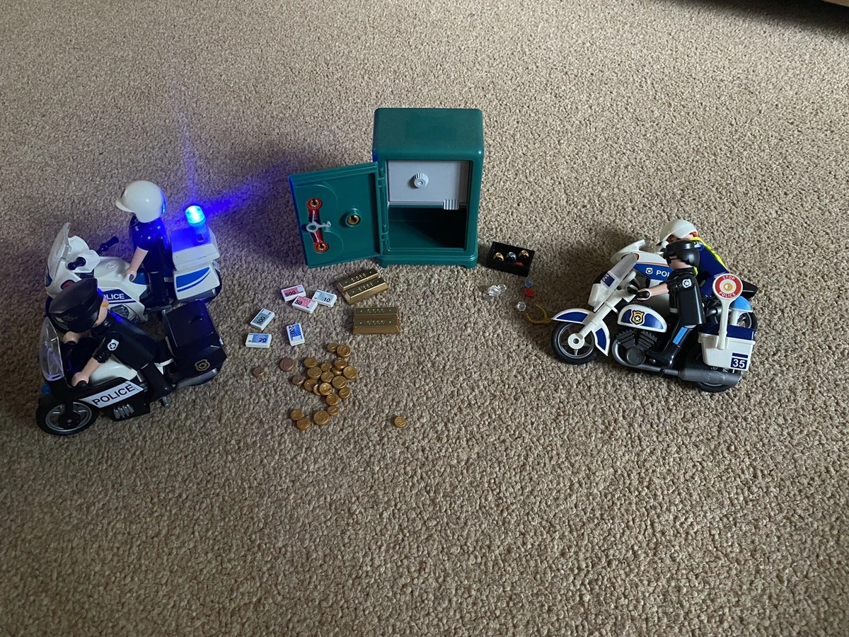 PLAYMOBIL City Action Police Bikes One With LED Light And Safe