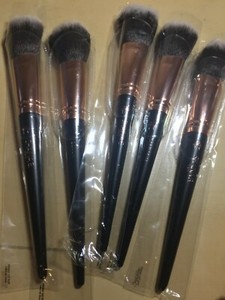 shaina b blush brush