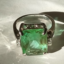 Green Rhinestone Ring Size 7 Lime Silver Tone Band Marked 925 Free Shipping