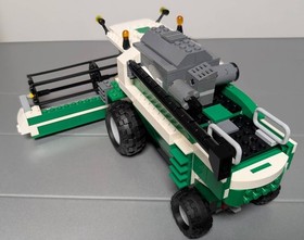 LEGO City 7636 Combine Harvester Farm Machine with Minifig