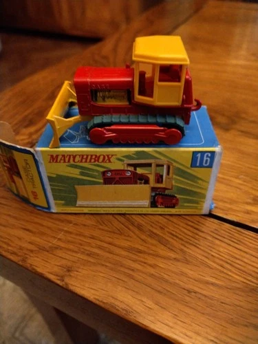 matchbox superfast vintage toy car  no 16