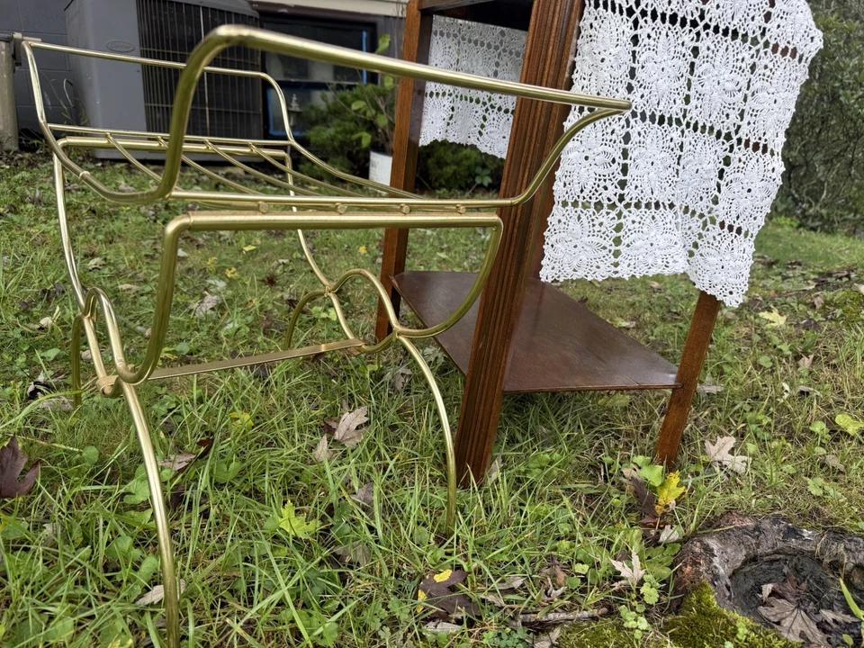 Hollywood Regency años 60, taburete o silla de tocador envejecido, banco de bajo perfil Foto 3 de 4