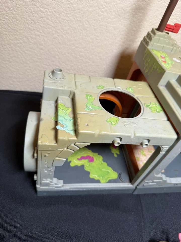 Vintage TMNT Sewer Playset Parts Lot + Technodrome Teenage Mutant Ninja Turtles - Image 4 of 4