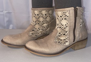 musse & cloud roaster bootie