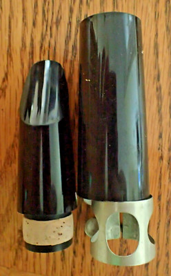 GENERIC BLACK PLASTIC STANDARD Bb CLARINET MOUTHPIECE OUTFIT free ligature + cap