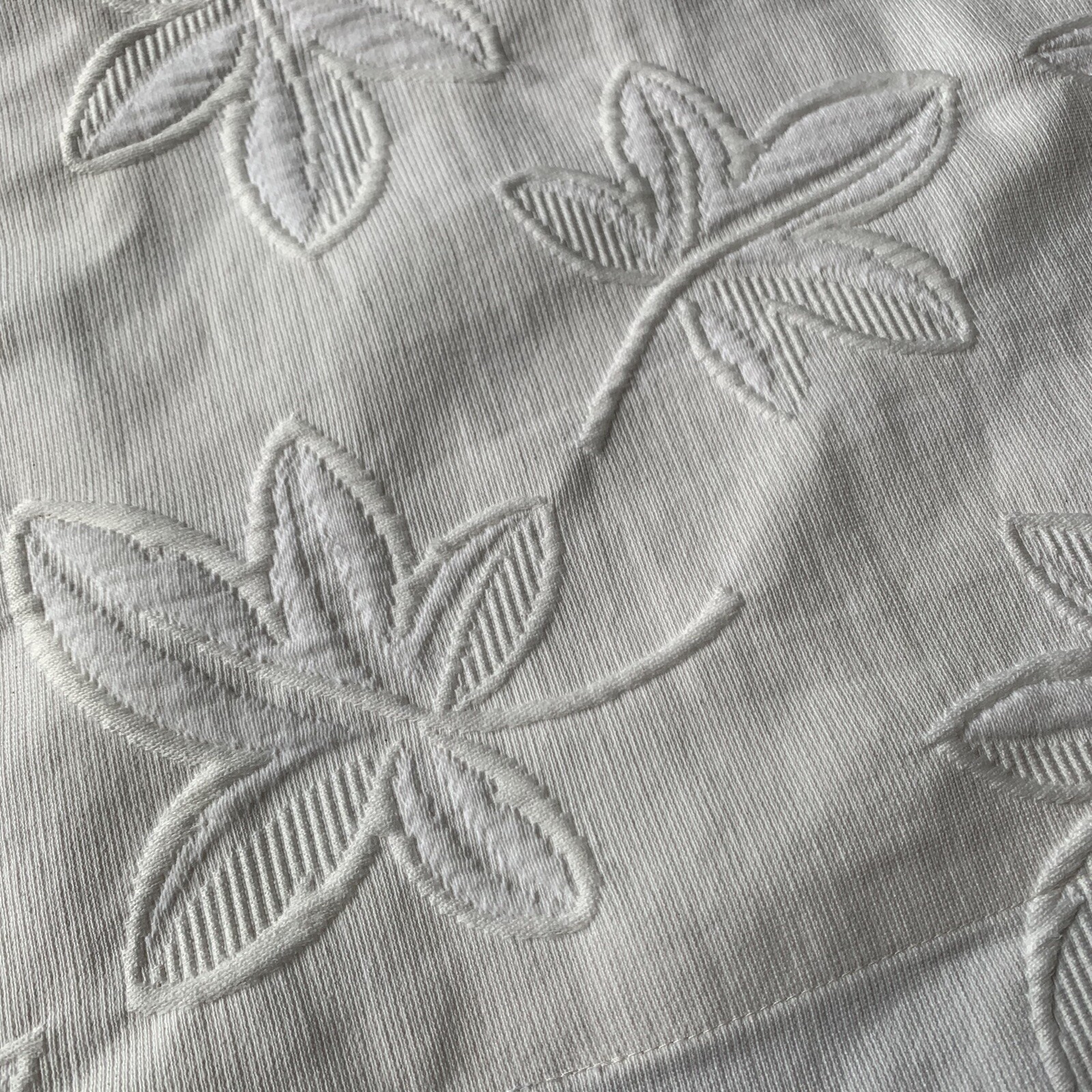 Botanical Matelasse Pillow Sham Leaf Ivory Scallop Edge JCP Portugal