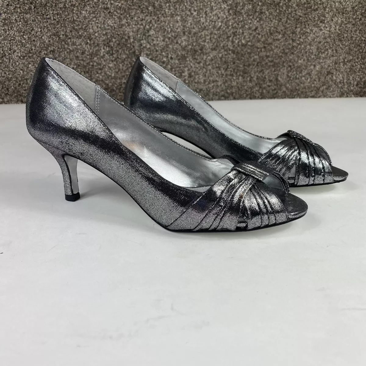 Silver dress black clearance heels