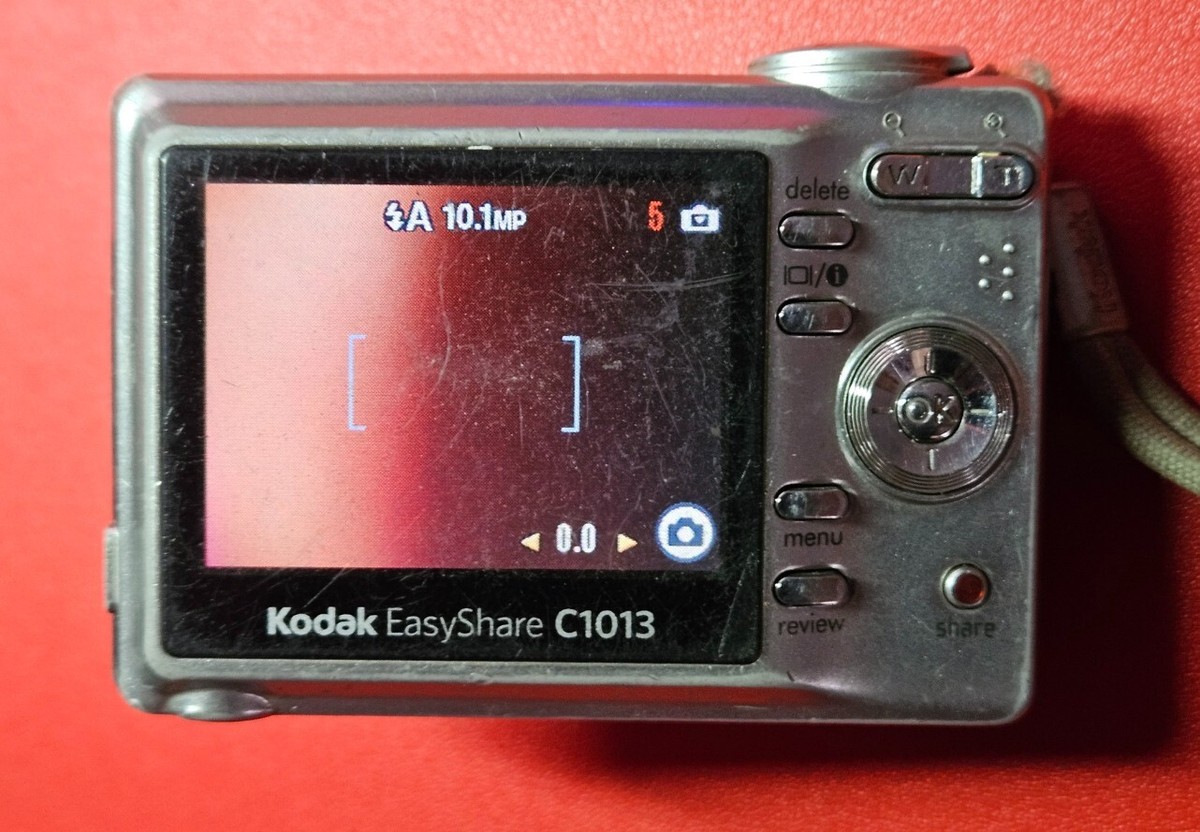 Kodak EasyShare C1013 Silver 3X Optical Zoom Digital Camera