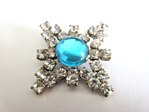 Outstanding Czech Vintage Style Glass Rhinestone Button     Crystal 8 Turquoise