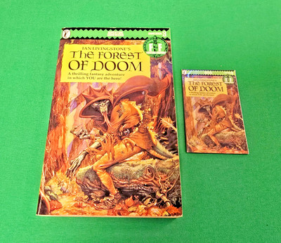 The Forest of Doom ***VGC 1st/14th GREEN BANNER!!*** Fighting Fantasy Puffin #12