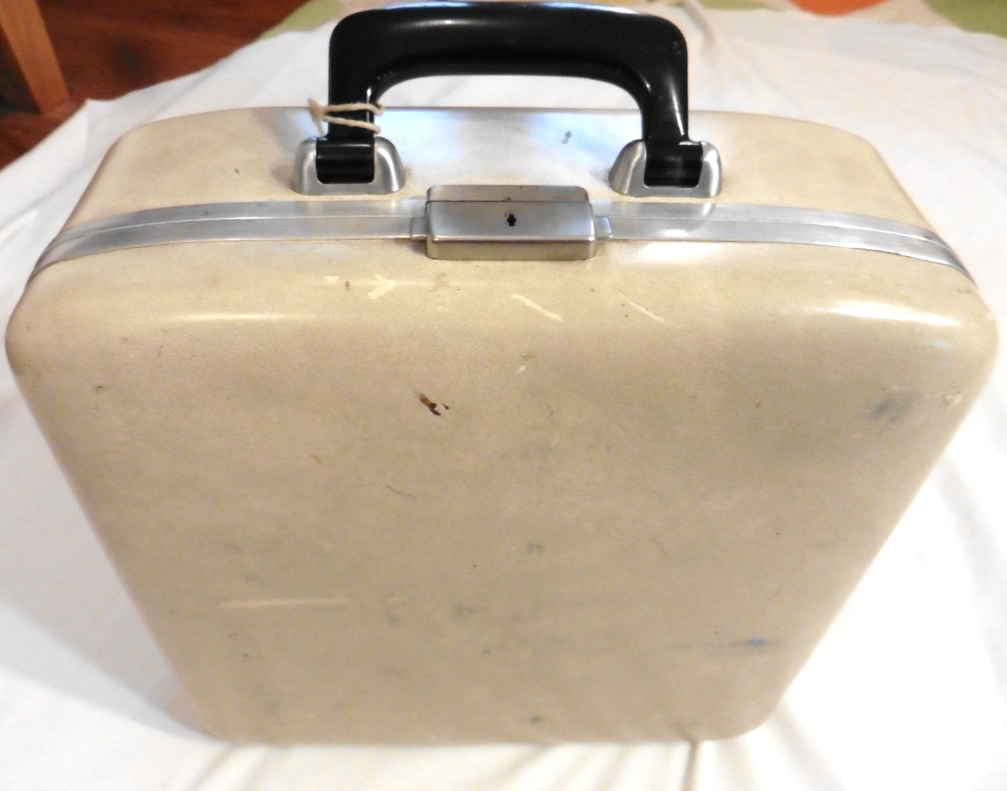 Scarce SEARS TOWER COMMANDER Portable Typewriter(Smith Corona rebranded) Working