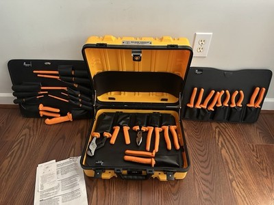 Klein Tools 33527. Twenty two piece insulated tool set with case