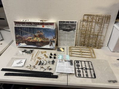Tamiya 1/35 German King Tiger Ardennes Front 35252 (OPENED)