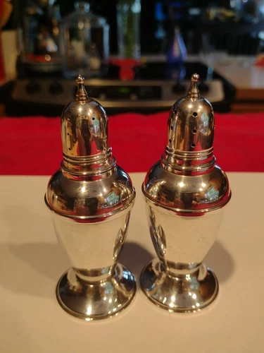 Reed and Barton  Sterling Silver Salt & Pepper shakers - style 40