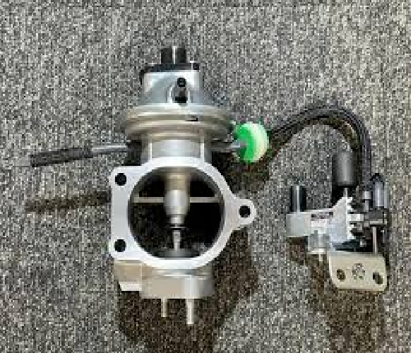 【新品未使用】トヨタ ハイエース EGRバルブ 25800-30150 Toyota Genuine OEM 25800-30150 Dyna 1KDFTV 3.0L Electric EGR