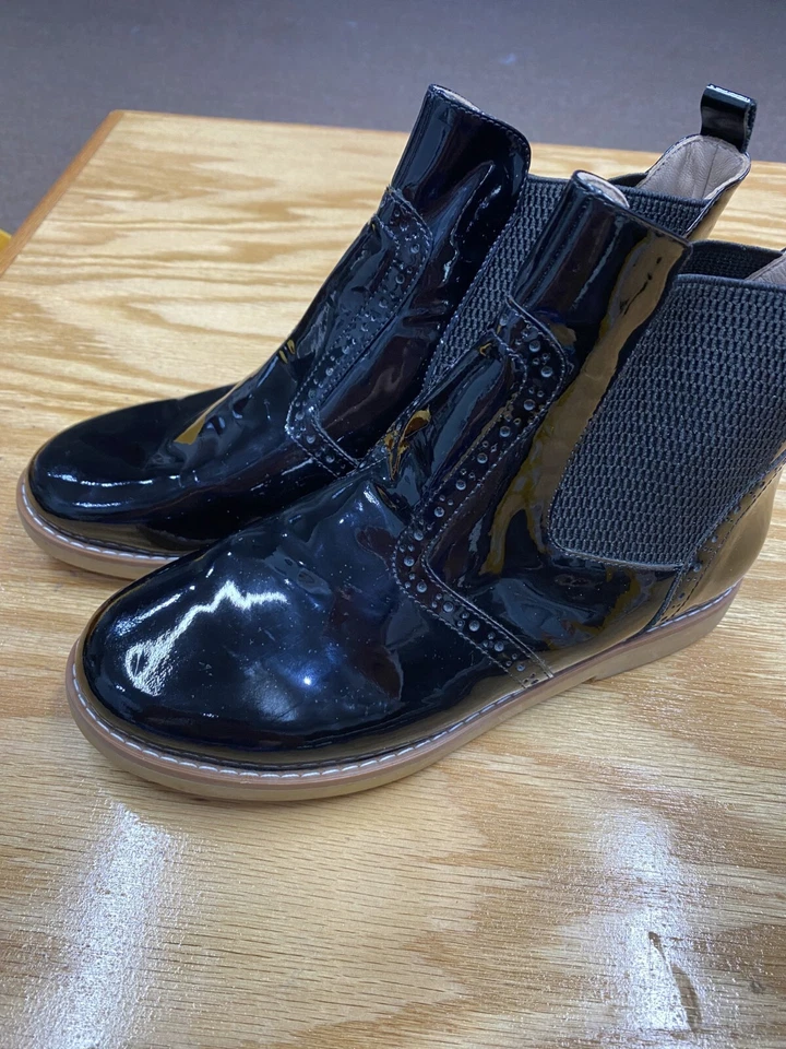 Botas Elephantito Chelsea infantil 3 preto couro envernizado biqueira redonda S57 - Imagem 2 de 4