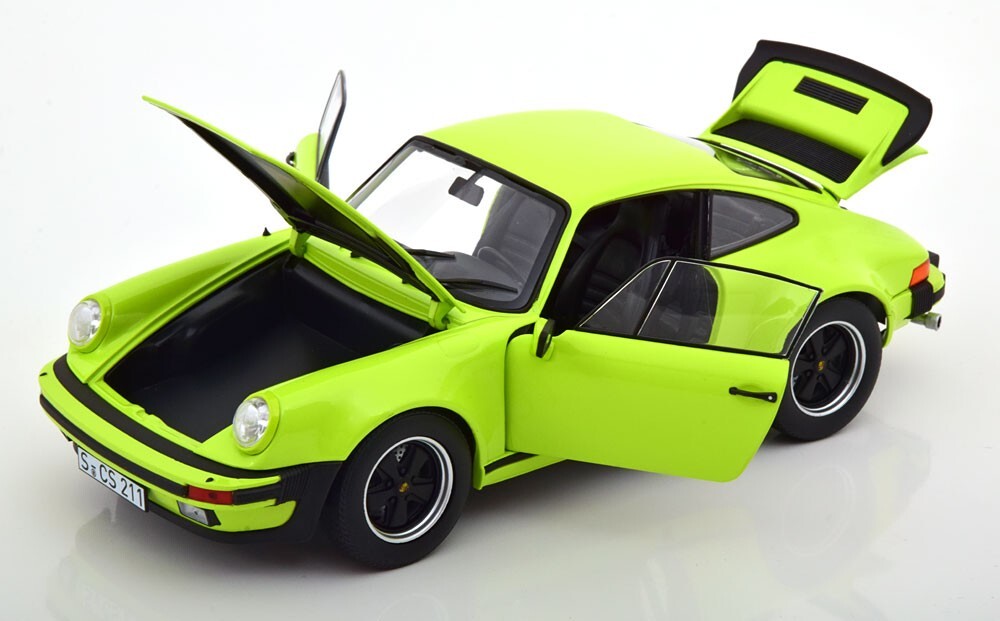 ご注意ください 1/18 NOREV ポルシェ911turbo（グリーン）ドア・前後