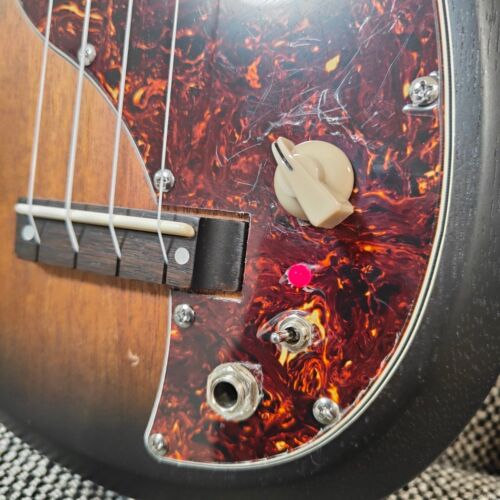 (Used) VOX Electric Ukulele ELEUKU Built-in Speaker VEU-33C from Japan - Picture 3 of 14