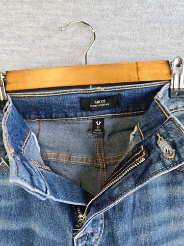 True Religion Rocco Relaxed Skinny Jeans NWT Size 33 Light Hazy Wash - Picture 8 of 13