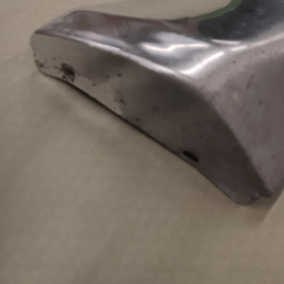 Chevrolet El Camino GMC Sprint LH 1973-77 OEM USADO GUARDABARROS MOLDURA INFERIOR Foto 3 de 4