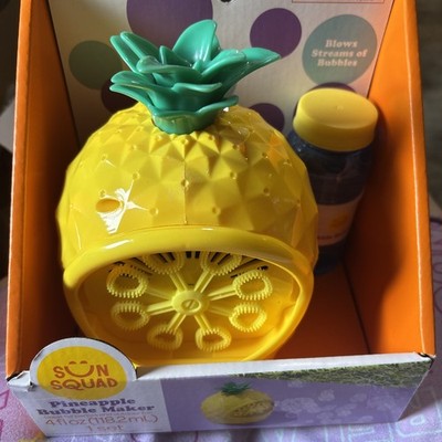 Bubble Maker - Sun Squad  Pineapple - Battery Bubble Blower w/ Bubbles - New