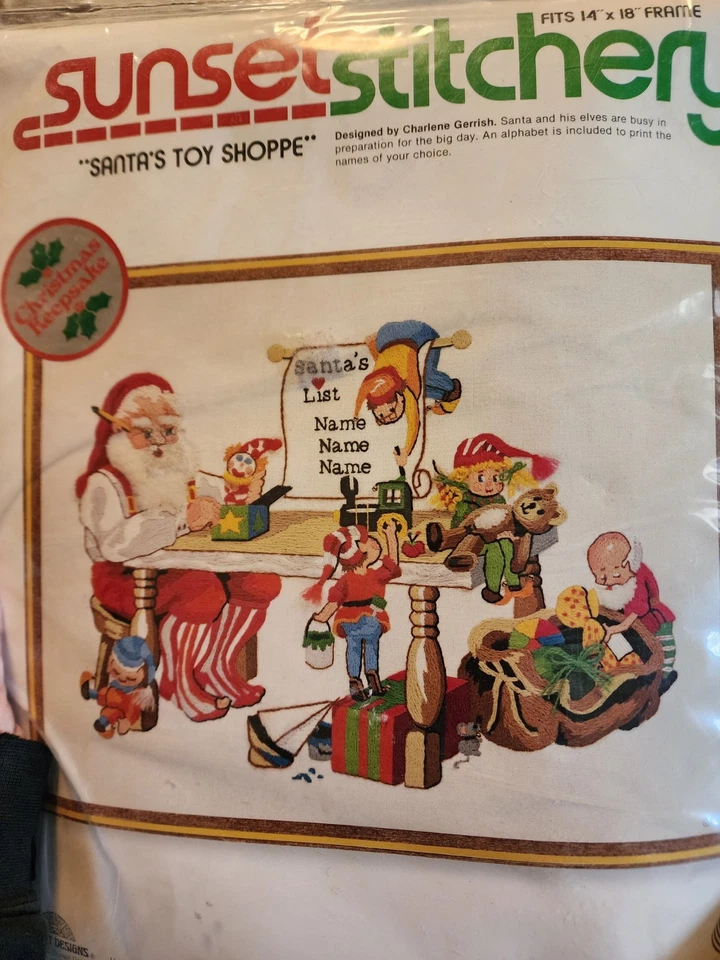 Sunset Stitchery Navidad RECUERDO Tienda de juguetes de Papá Noel y perdiz en un pero  Foto 2 de 4