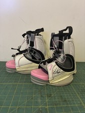 Hyperlite Noise Womens Wakeboard Bindings MEDIUM Fits Women's 4 - 8 