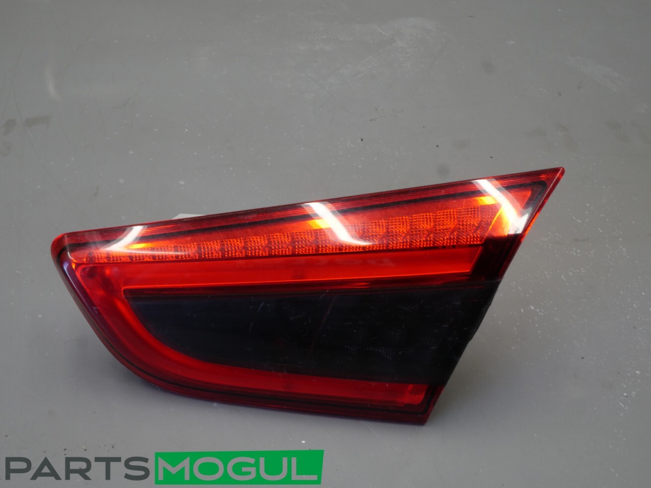 Maserati Ghibli 2014-2017 RIGHT Tail light