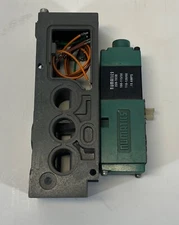 Numatics HH-5 Pneumatic Solenoid Valve & 082SA415K000030 Manifold (6372)