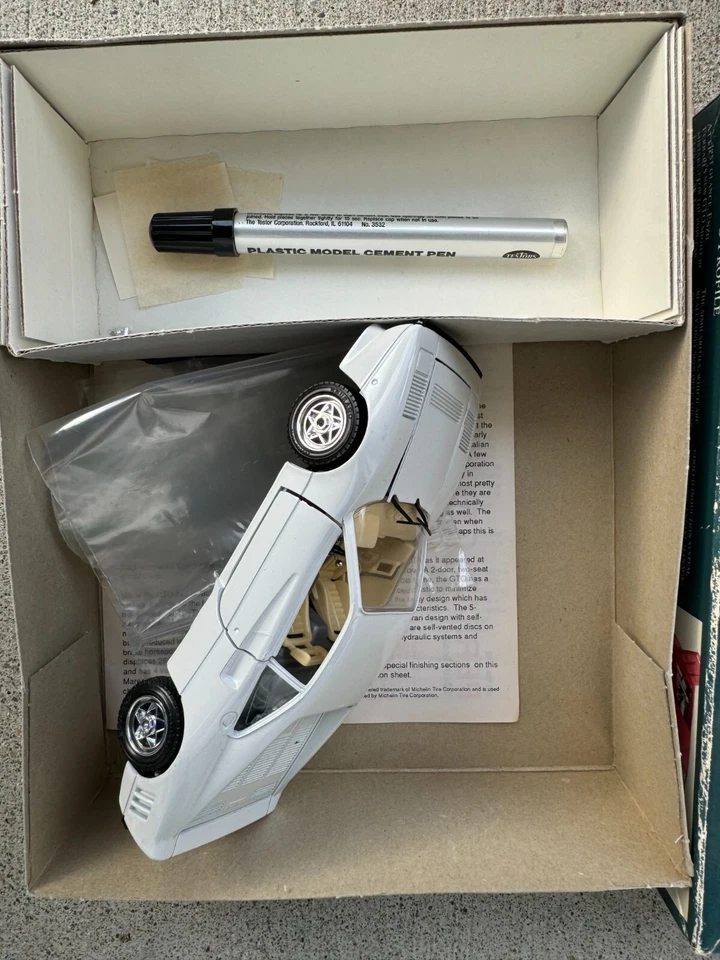 Burago Testors Ferrari 250 GTO Metal Body Model Kit assembled - Image 2 of 2