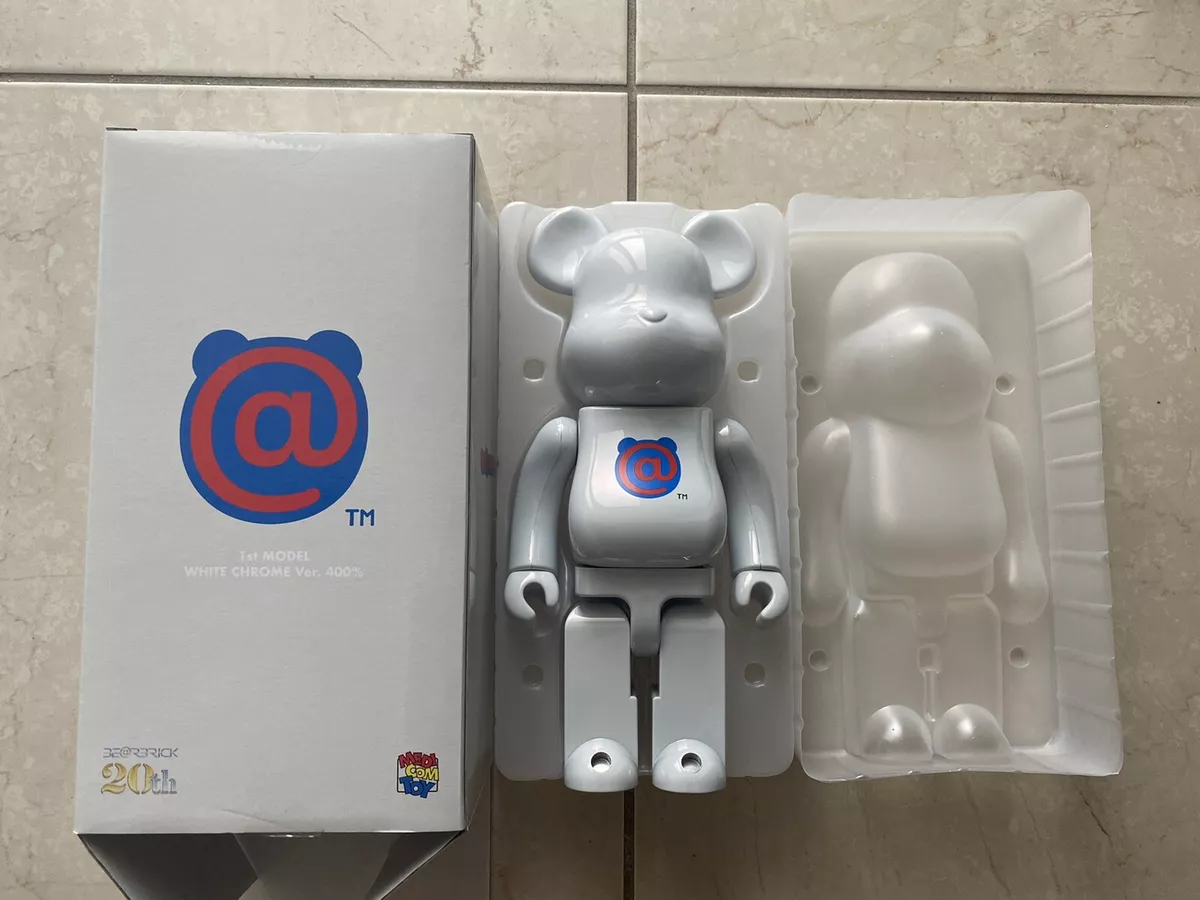 Bearbrick Medicom Toy Plus 100% & 400% Set White Chrome Ver.