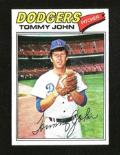 1977 Topps BASEBALL #128 TOMMY JOHN EXMINT LOS ANGELES DODGERS (SB1)
