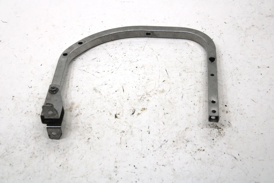 Yamaha Vmax 600 St 1994 reposapiés OEM refuerzo 8AB-21926-00-00 SY73 Foto 4 de 4