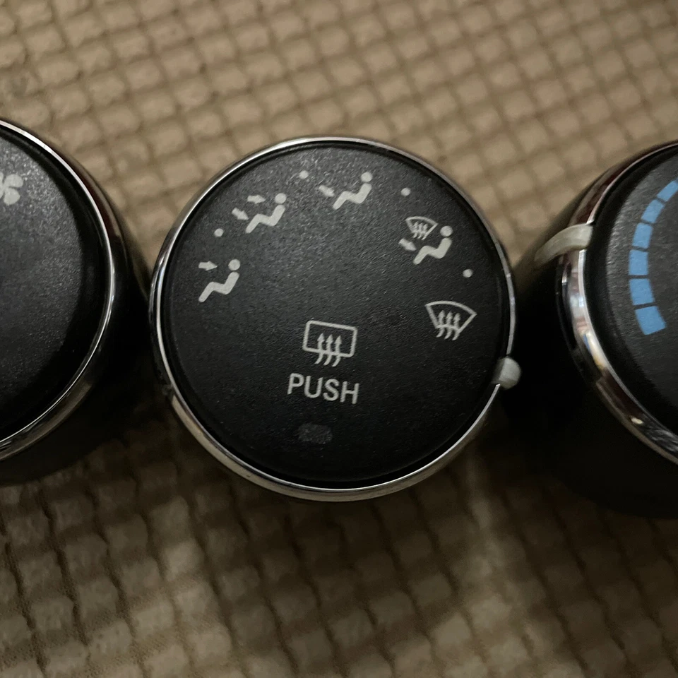 2008 2009 2010 2011 2012 OEM Jeep Liberty Dodge Nitro botões de controle climático A/C - Imagem 3 de 4