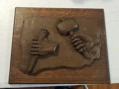 Vintage Hammer And Chisel Stonemason Wall Plaque Oak Back. 14''×11.5'' Masonic?