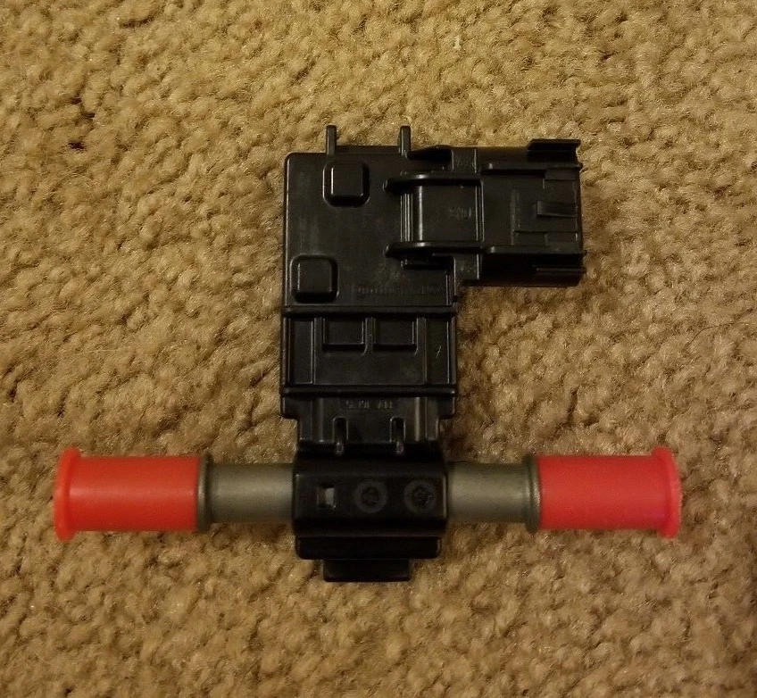 Mount bracket AND Sensor 13577429- Ethanol Content Flex Fuel Sensor (Snap on) - Image 2 of 4