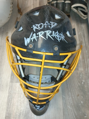 Hockey Street Mask Road Warrior Large Sr Size & Yellow Cat Eyes Cage